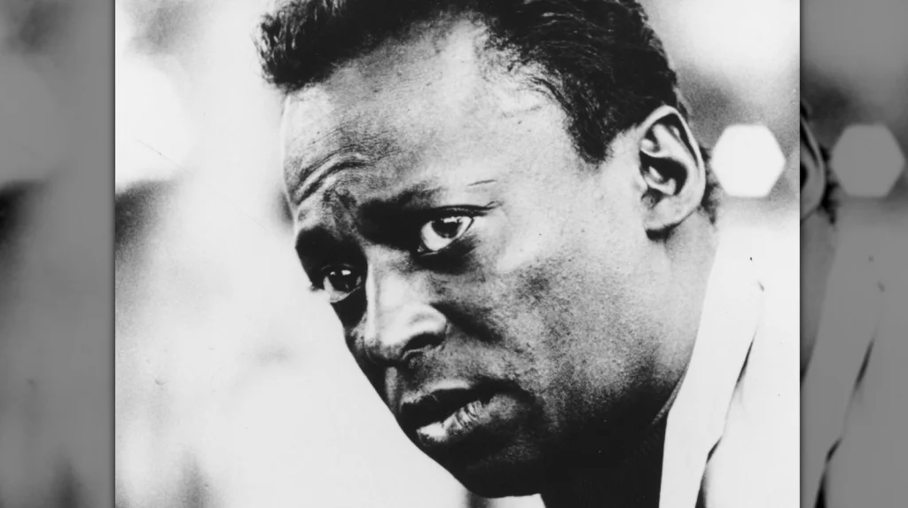 L'Objet Ému Avec Lequel Miles Davis a Été Inhumé