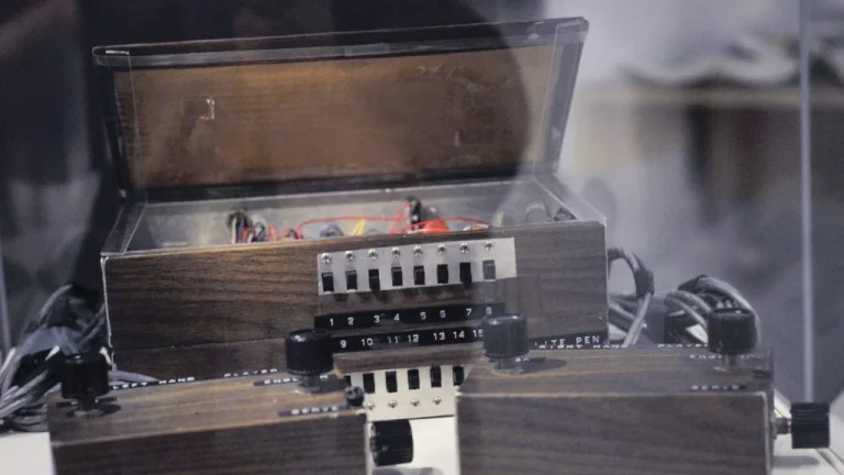 L&rsquo;invention de la première console de jeux vidéo : un héritage impactant