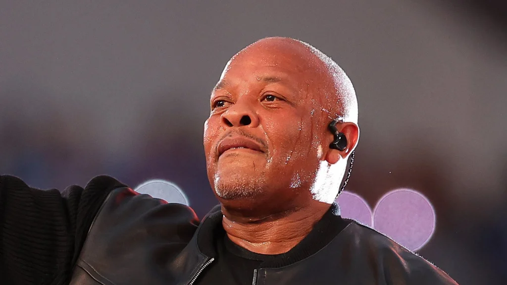 Le Hommage à Tupac Shakur au Super Bowl : Les Fans S'excitent