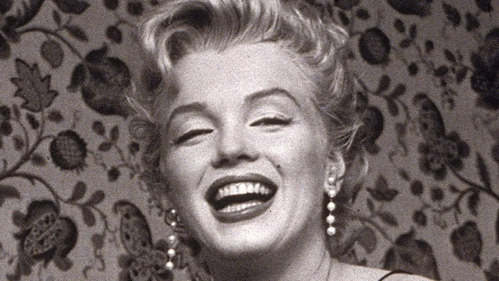 Le Robe de Marilyn Monroe : Un Dernier Éclat