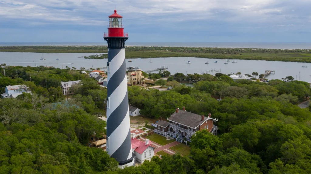Le phare hanté de St. Augustine en Floride : une tragédie oubliée