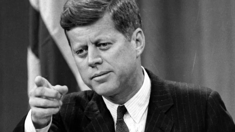 Les Célébrités Qui Détestaient JFK : Un Regard Historique