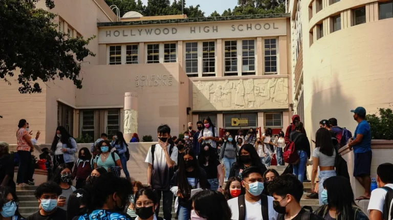 Les Célébrités Qui Ont Étudié à Hollywood High School