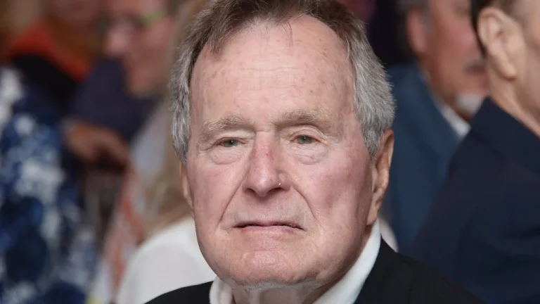 Les Chaussettes Insolites de George H.W. Bush Lors de Ses Obsèques