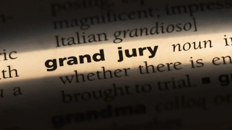 Pourquoi Appelle-t-on une Grande Jurie &lsquo;Grande&rsquo; ?