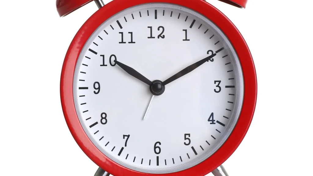 Pourquoi les horloges affichent-elles toujours 10:10 ?