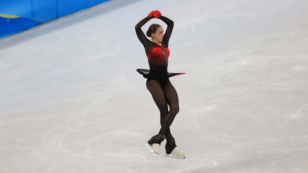 Pourquoi les quadruples sauts en patinage artistique sont si durs à réaliser