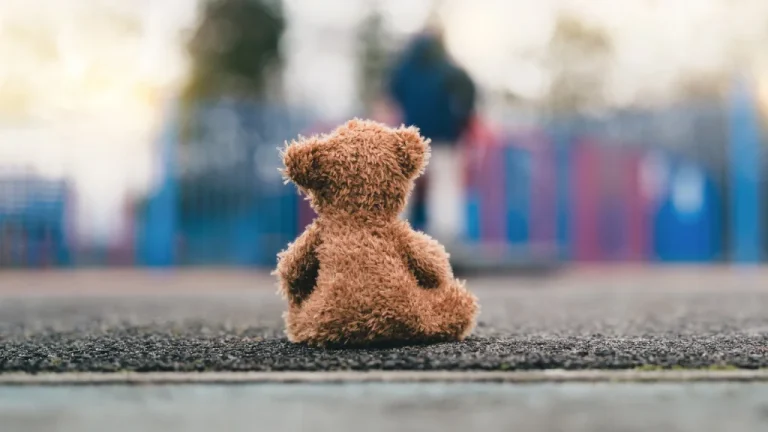 Une Mère Retrouve Sa Fille Enlèvée Lors D&rsquo;une Fête D&rsquo;anniversaire
