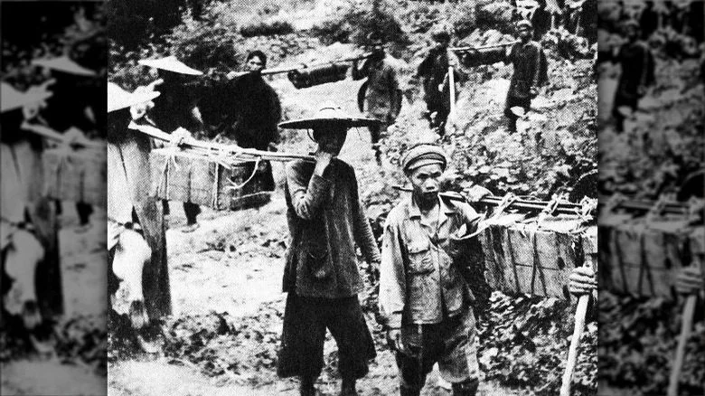 Voyageurs sur le chemin de Ho Chi Minh