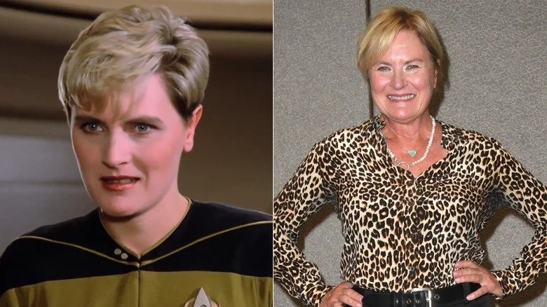 Tasha Yar parlant, Denise Crosby souriant et portant une chemise en imprimé léopard