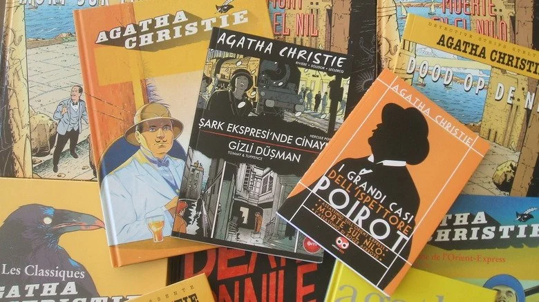 Couvertures de livres mettant en scène le personnage de Poirot