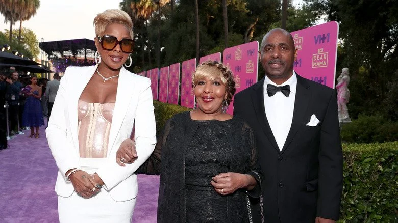 Mary Blige avec Cora et Thomas Blige