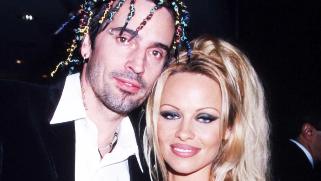 Comment Pamela Anderson a rencontré Tommy Lee : l'histoire vraie