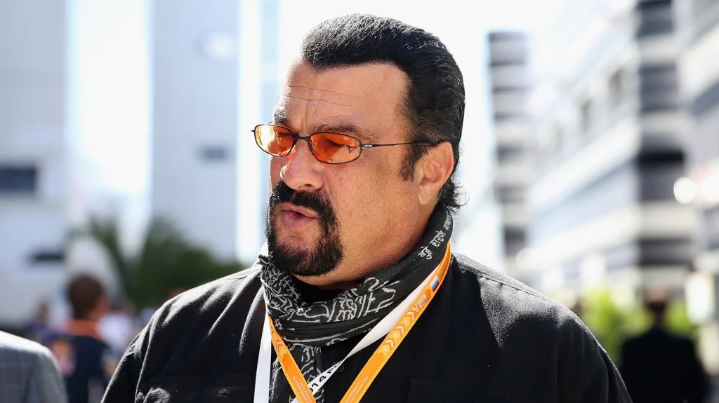 Les Pires Moments de Steven Seagal : Un Héros Déchu