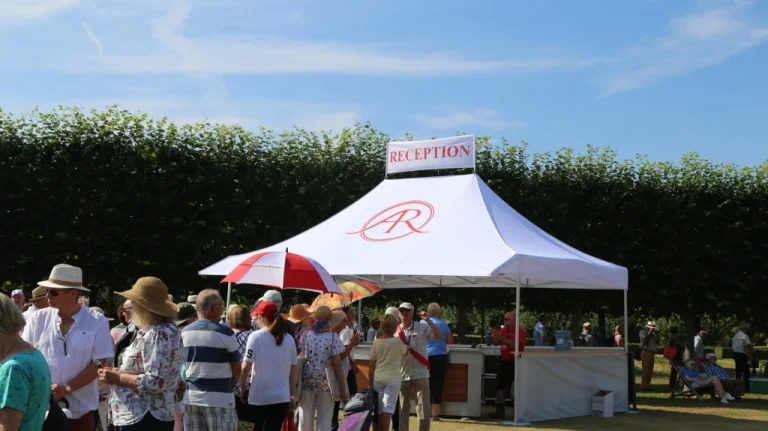 Que devient Bruce Parker, premier hôte d&rsquo;Antiques Roadshow ?
