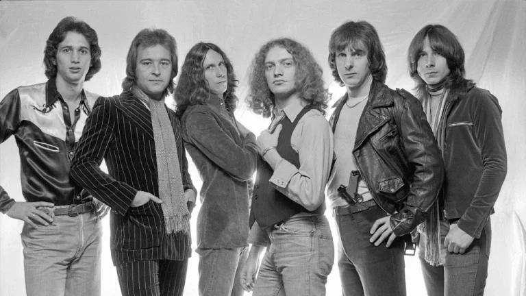 Que sont devenus les membres originaux de Foreigner?