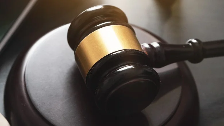 marteau de juge en cours inutilisé