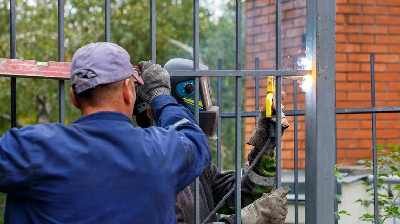 Travailleur de clôture