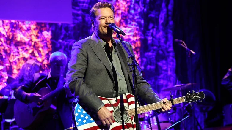 Blake Shelton lors d'une performance au Country Music Hall of Fame and Museum en 2024
