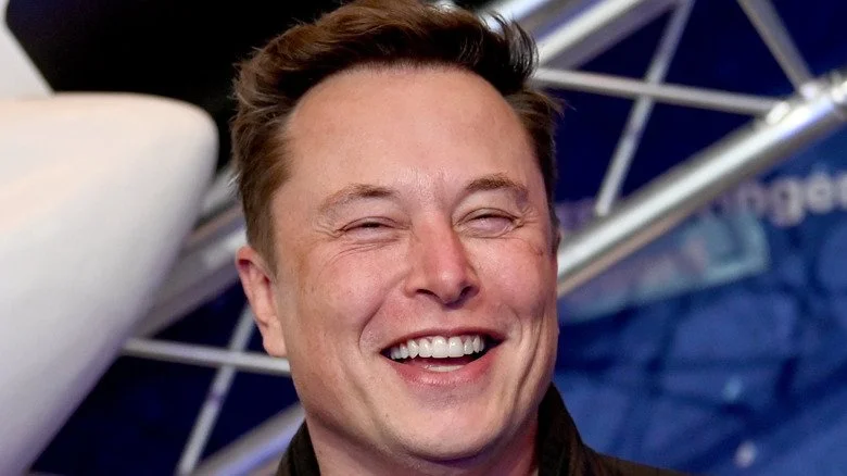 Elon Musk ayant beaucoup de plaisir