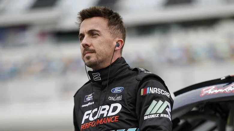 Frankie Muniz prêt pour une course