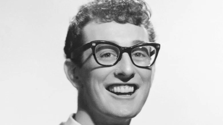 Buddy Holly souriant