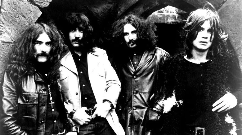 Membres de Black Sabbath posant pour une photo