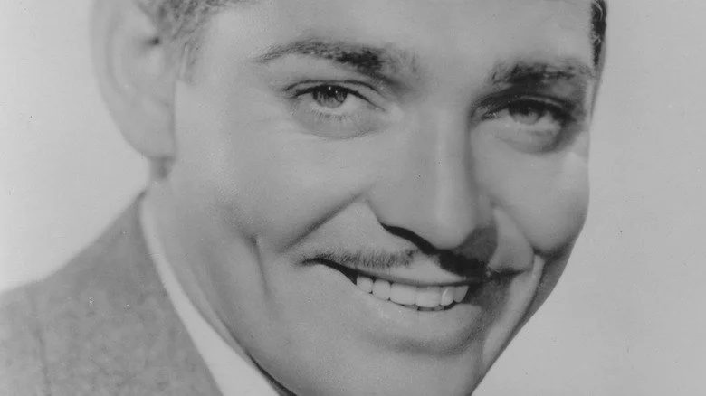Clark Gable perd ses dents