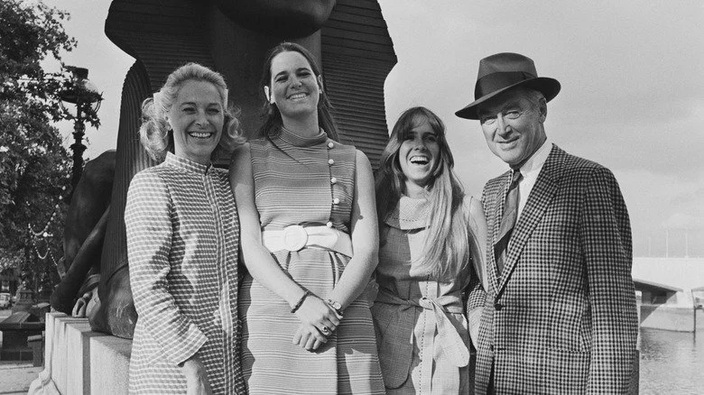 Jimmy avec sa femme et ses filles