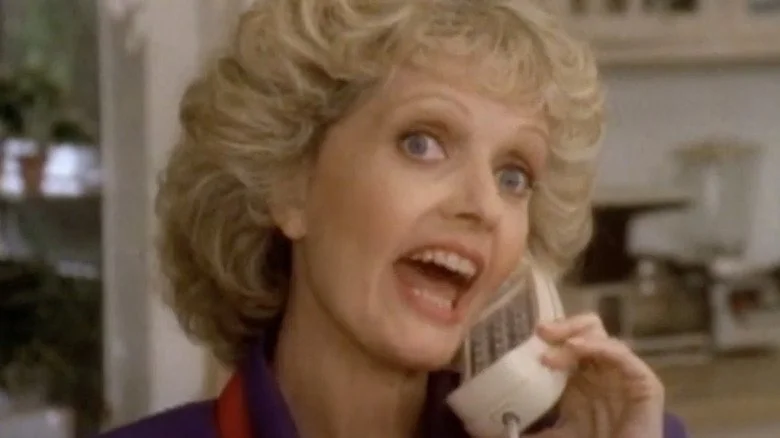 Florence Henderson dans A Very Brady Christmas