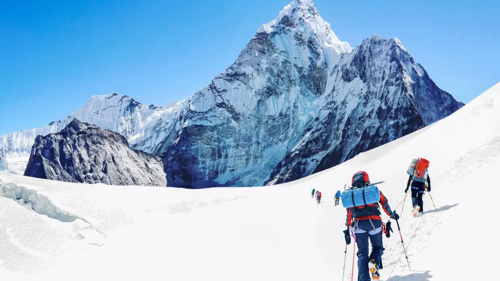 Combien de corps ont été récupérés sur le mont Everest ?