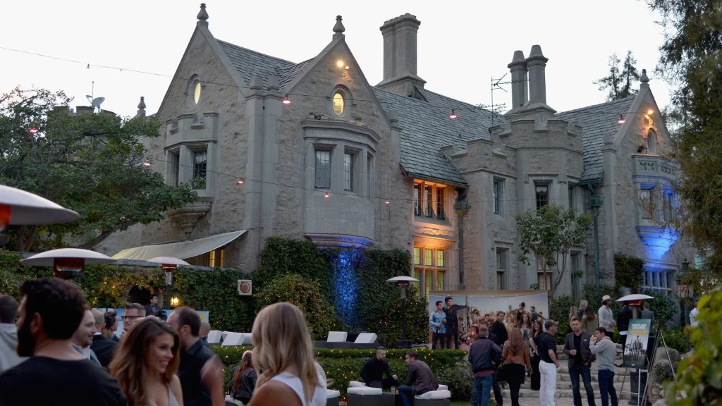 L'incident au Playboy Mansion qui a alerté le CDC