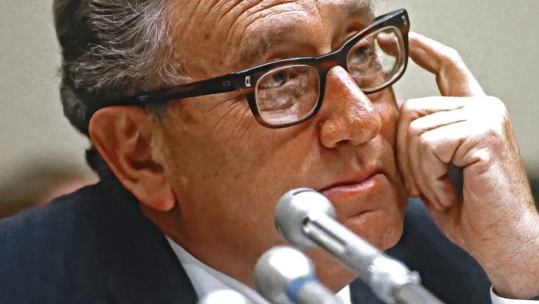La Controverse du Prix Nobel de la Paix d&rsquo;Henry Kissinger
