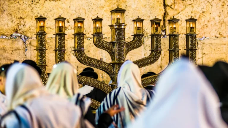 Le Mystère de la Menorah du Deuxième Temple