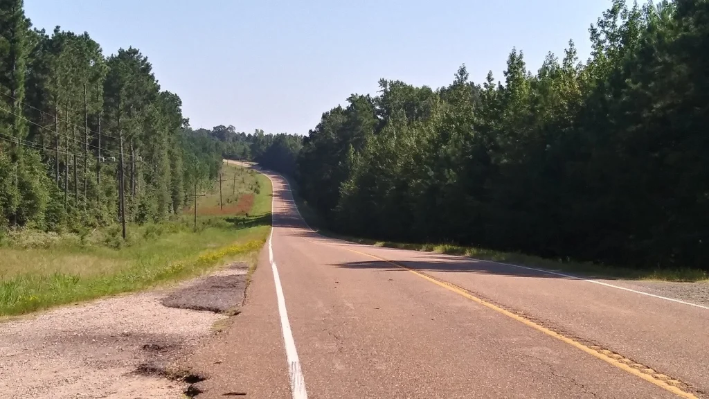 La Tragique Destinée de Bonnie et Clyde : Où Sont-Ils Enterrés ?