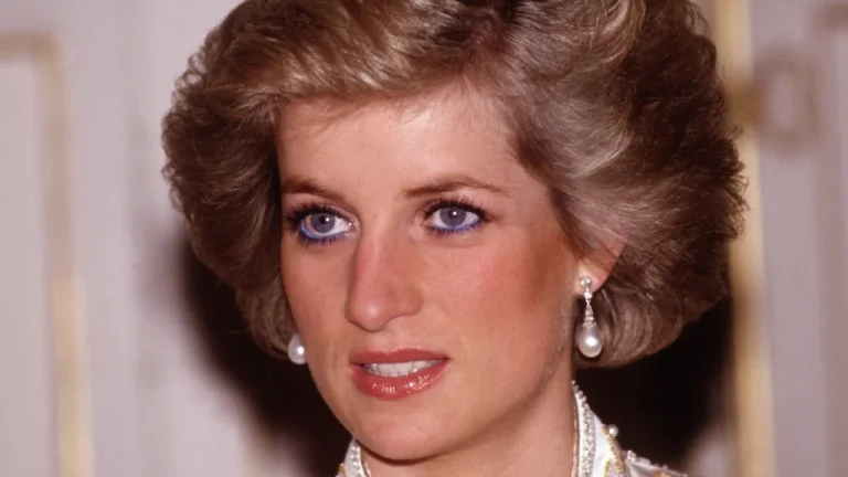 La célèbre photo de Diana au Taj Mahal : une histoire inattendue