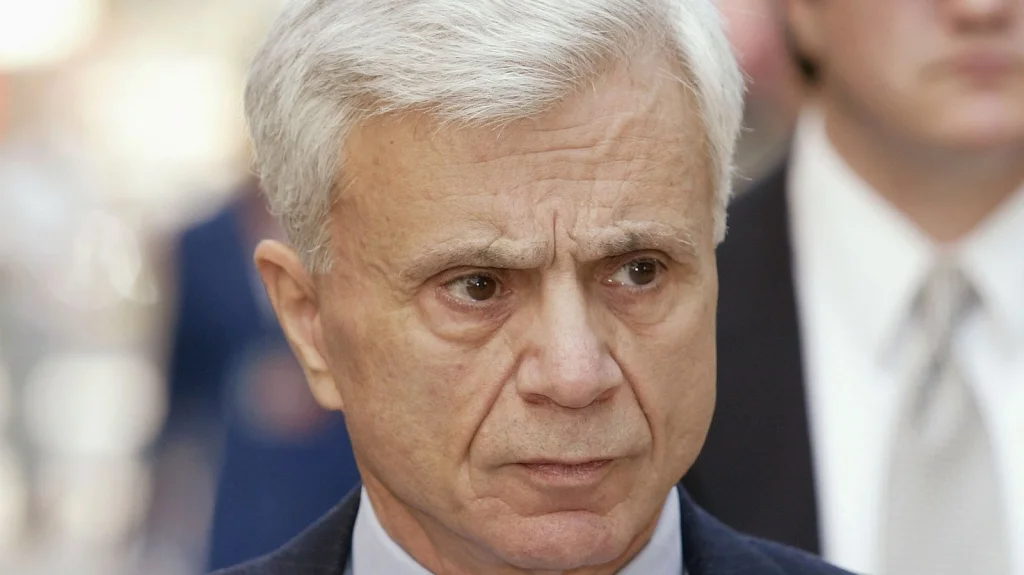 Pourquoi Robert Blake a été acquitté du meurtre de sa femme