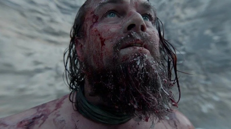 Revenant dicaprio blood snow