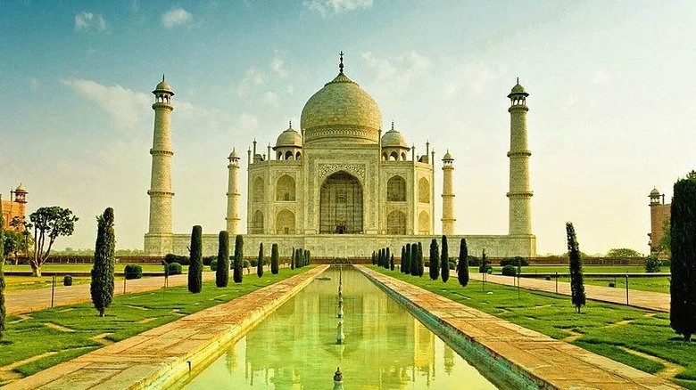 Image extérieure du Taj Mahal