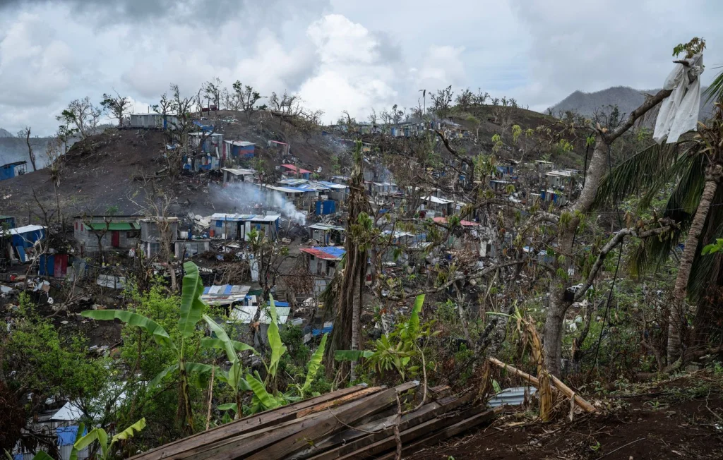 Alerte Orange à Mayotte : Cyclone Dikeledi en approche