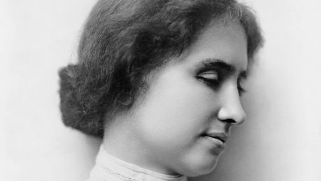 Cette Photo Colorisée de Helen Keller Révèle une Autre Facette