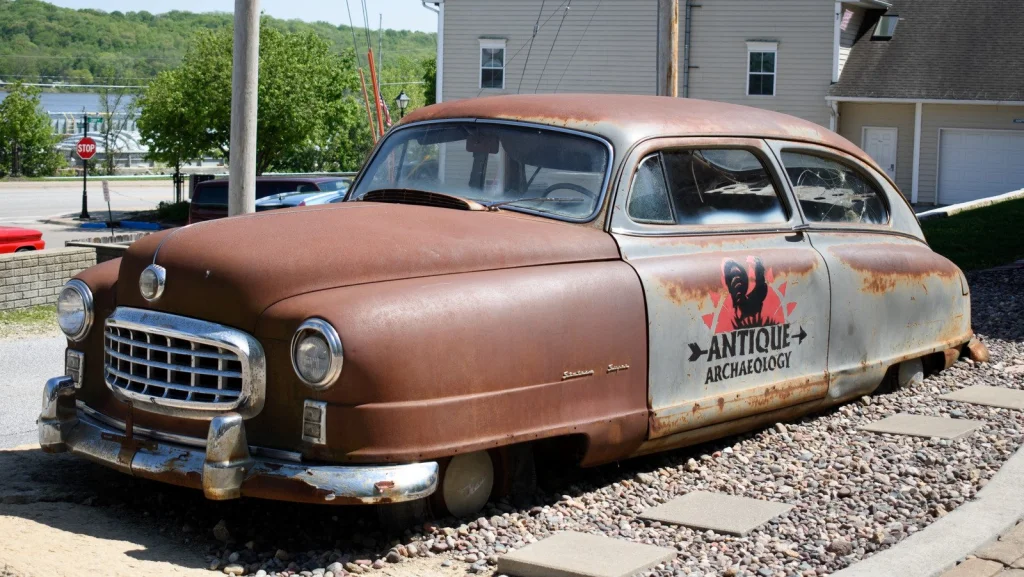 Danielle Colby Refuse de Vendre un Objet Hanté de American Pickers