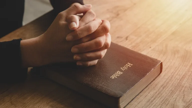 L&rsquo;Origine du Nom de la Bible Dévoilée