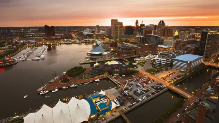 L&rsquo;étrange loi de Baltimore sur les objets depuis les fenêtres