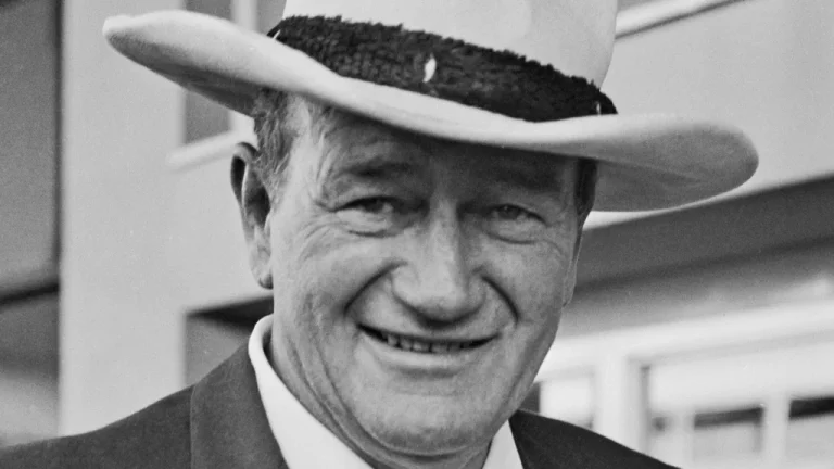 La Vérité sur la Relation de John Wayne avec la Religion