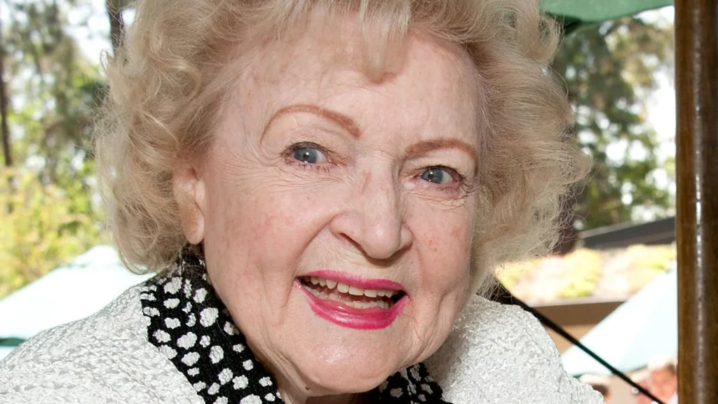 Le rêve inavoué de Betty White : ranger des forêts