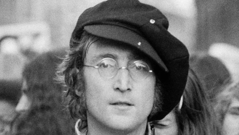 Les Détails Troublants du Rapport d&rsquo;Autopsie de John Lennon