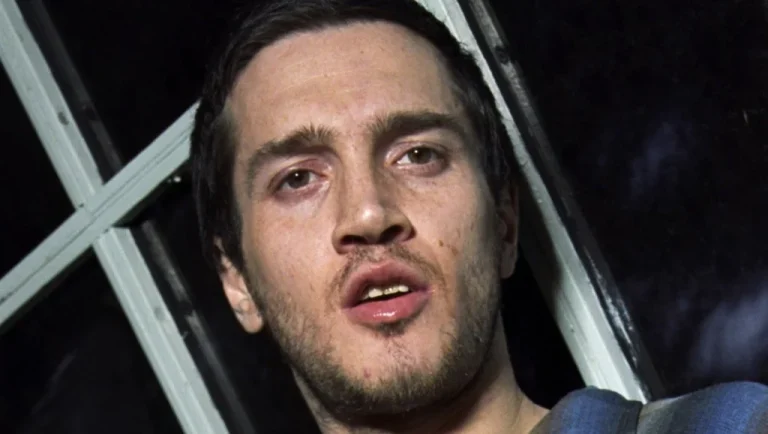 Pourquoi John Frusciante a quitté les Red Hot Chili Peppers deux fois