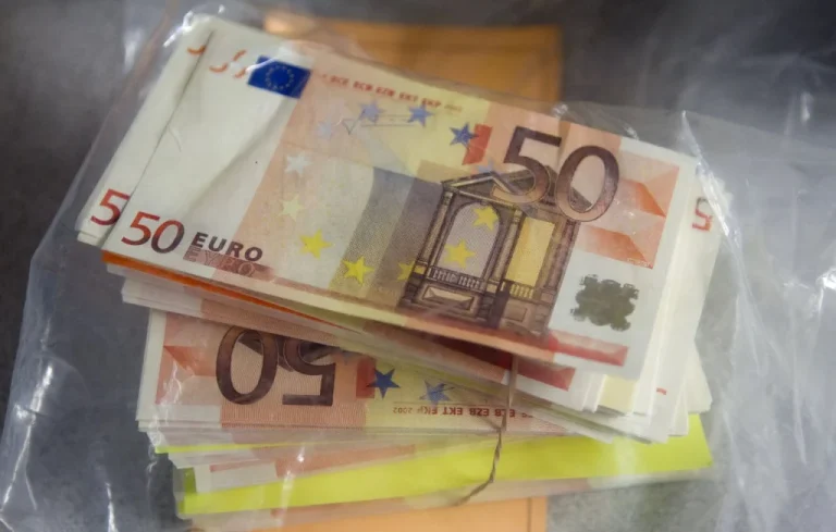 Roubaix : Un jeune homme arrêté avec 180.000 euros en liquide