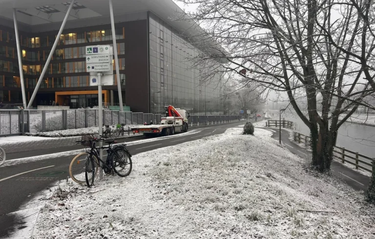 Strasbourg : La neige industrielle s&rsquo;installe à La Robertsau